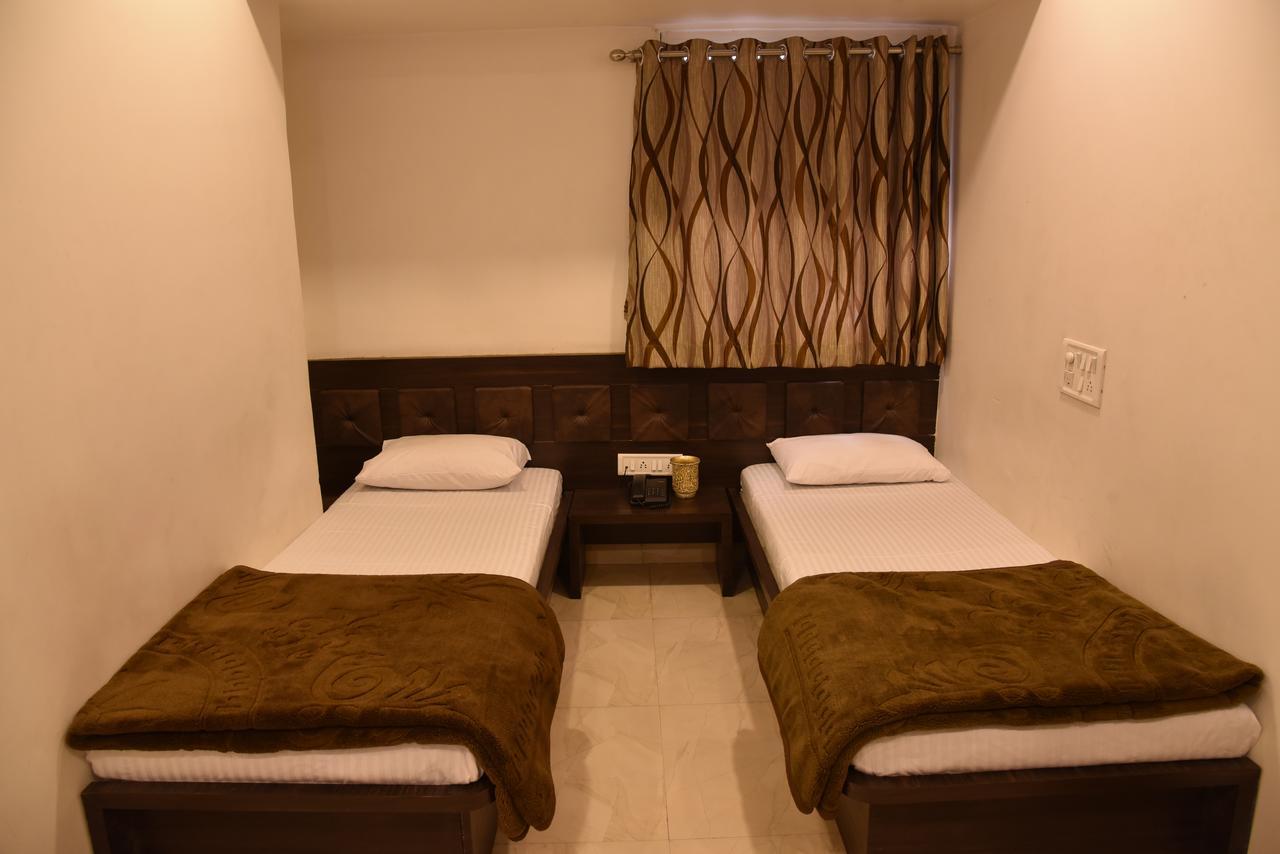 Hotel Alankar Aurangabad  Ngoại thất bức ảnh